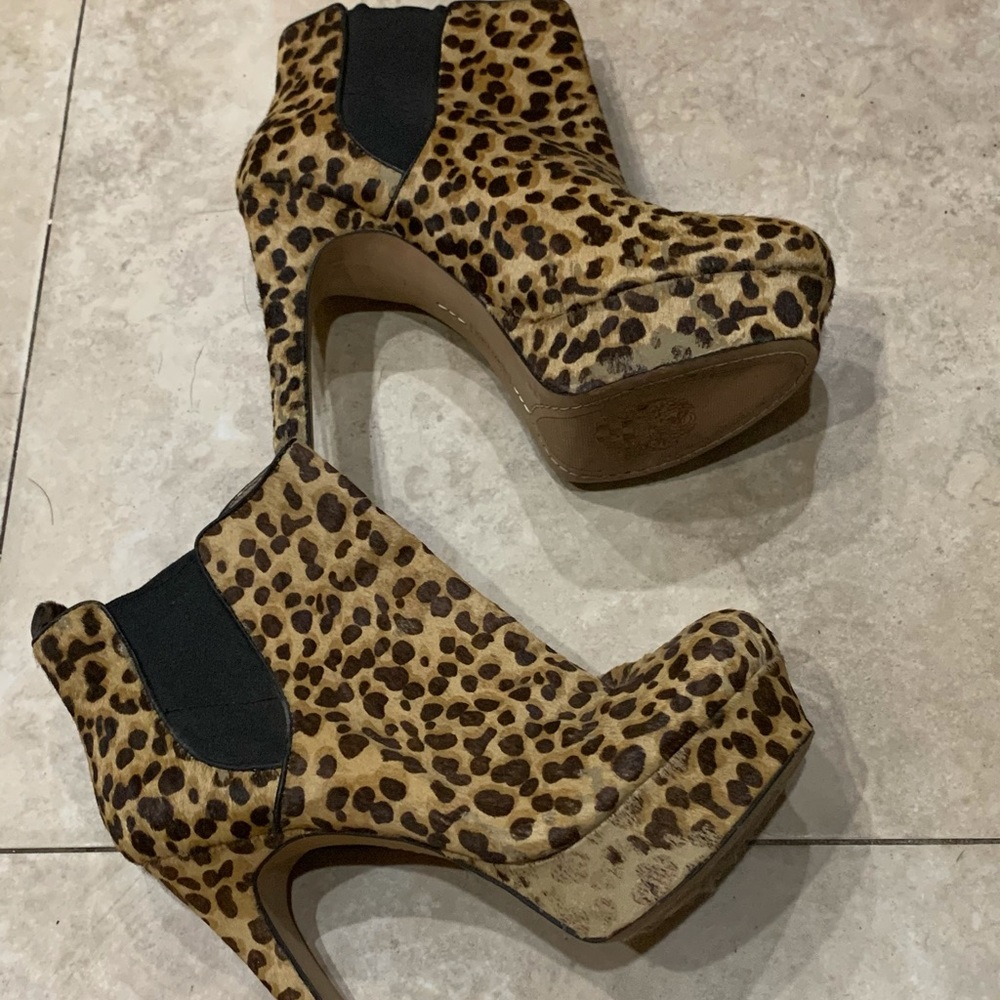 Vince Camuto animal print moto boot FAIR COND 9/39